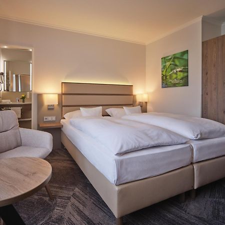Parkhotel Am Taunus Оберурзел Екстериор снимка