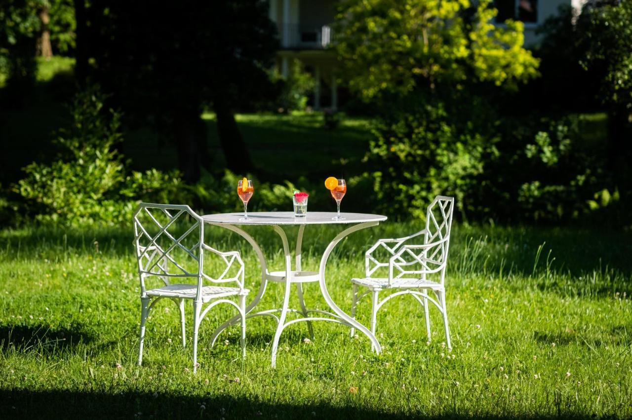 Parkhotel Am Taunus Оберурзел Екстериор снимка