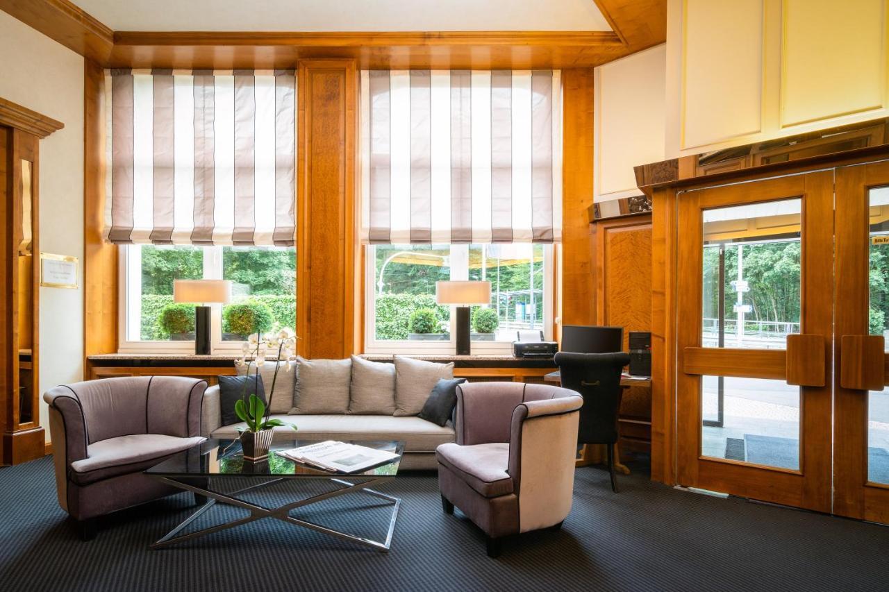 Parkhotel Am Taunus Оберурзел Екстериор снимка