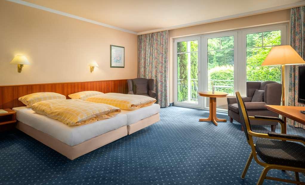 Parkhotel Am Taunus Оберурзел Стая снимка