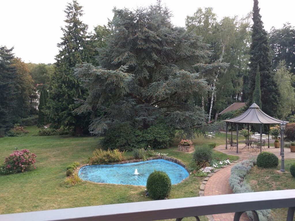 Parkhotel Am Taunus Оберурзел Екстериор снимка