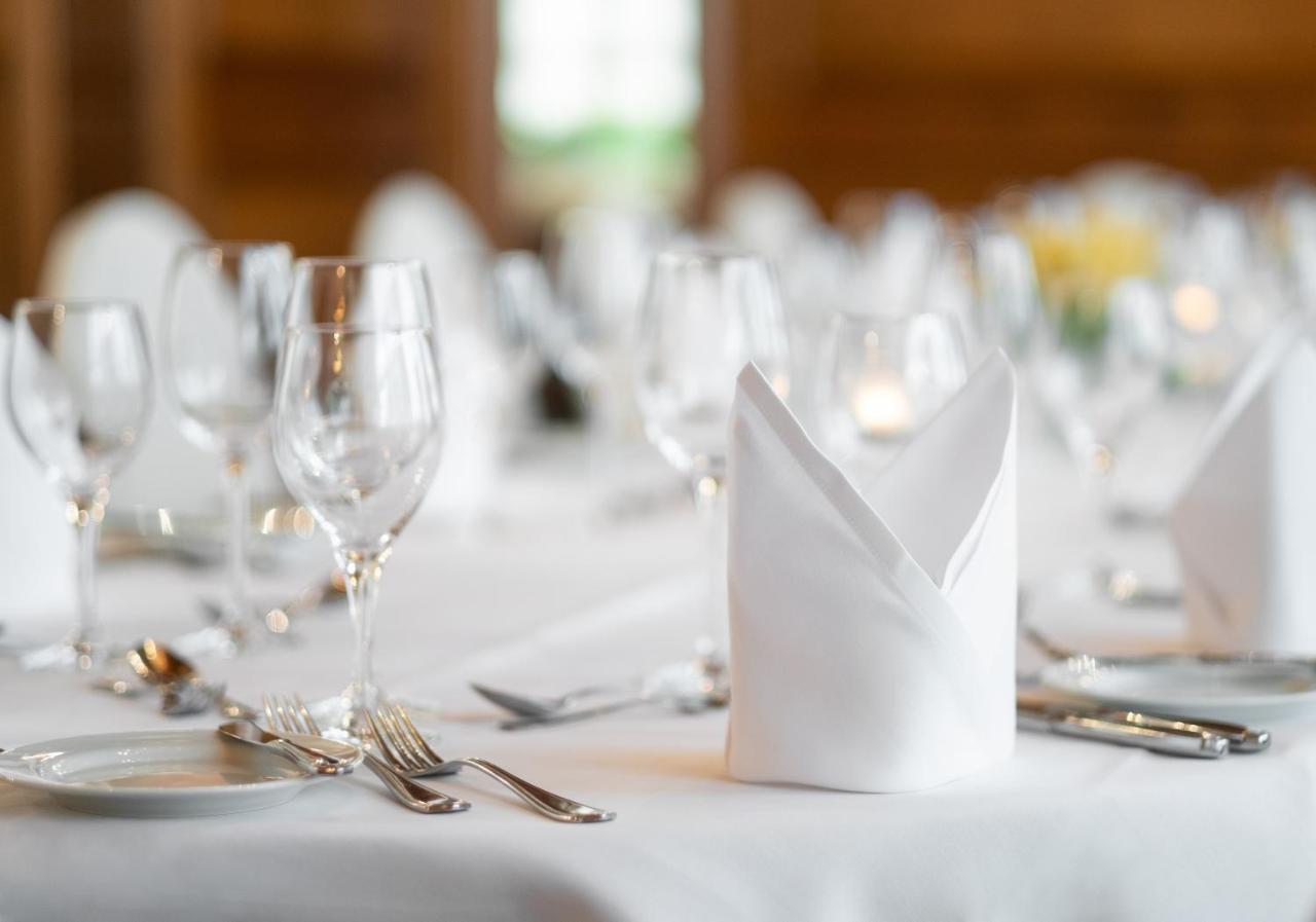 Parkhotel Am Taunus Оберурзел Екстериор снимка